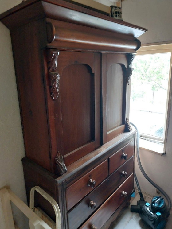 Image 1 of Antieke kast