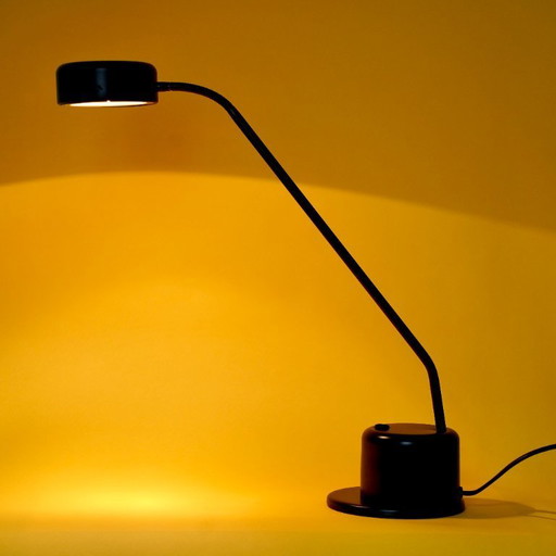 Minimalistische matzwarte bureaulamp – industrieel design uit het midden van de vorige eeuw