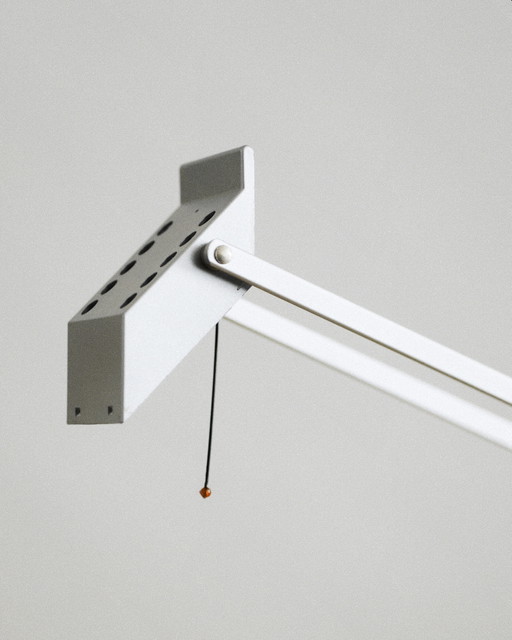 Tizio 35 Artemide-Lampe in silberner Farbe
