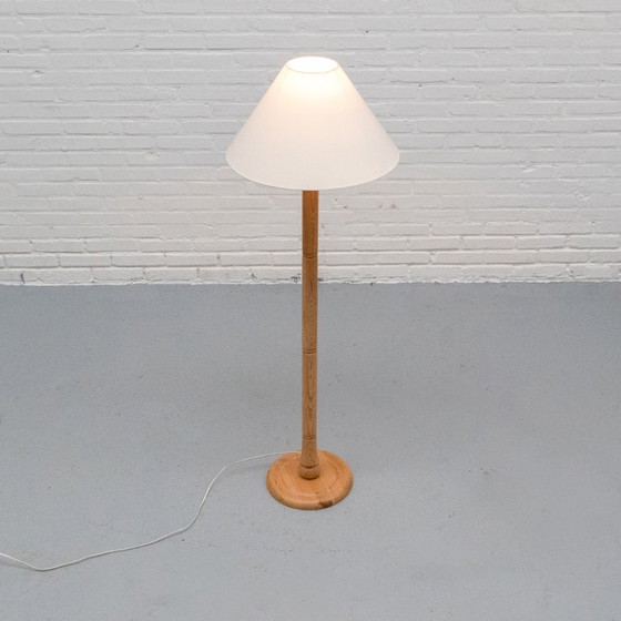 Image 1 of Pine Vloerlamp Solbackens Svarveri