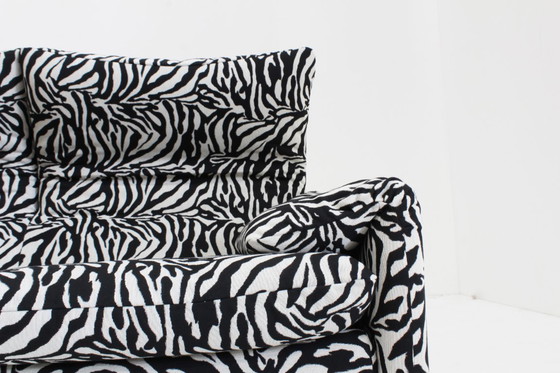 Image 1 of Divano Cassina Maralunga 2 posti di Vico Magistretti tessuto Zebra