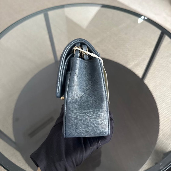 Image 1 of Chanel Classic Flap Small - Caviar 23CM Gewatteerd Donkergrijs Grijs Goudkleurige Hardware Serie 26