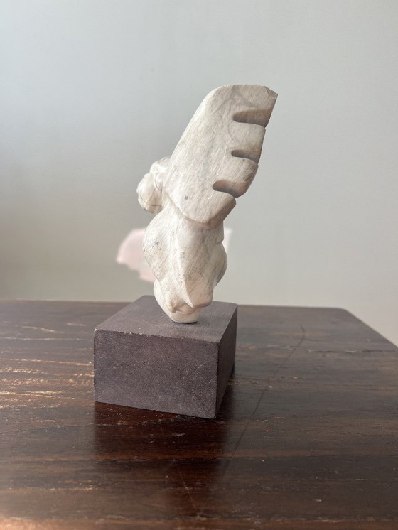 Image 1 of Efraín Callisaya – “Chaski” (2005) Marble sculpture