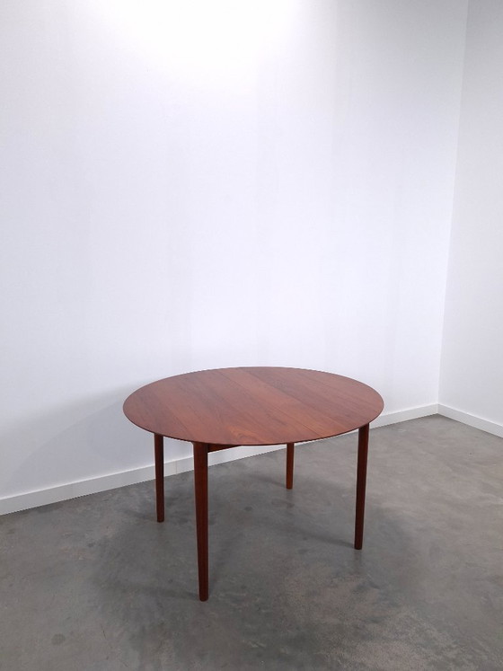 Vintage Danish Søborg Møbelfabrik extendable oval round teak Dining table, Wood, Brown (photo 15 of 17)