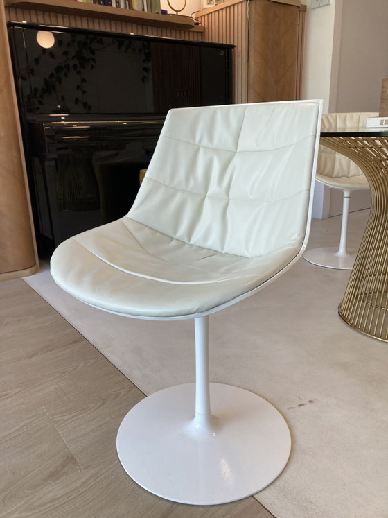 Image 1 of 3 chaises MDF Italia Flow en cuir blanc/beige