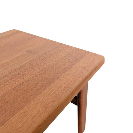 Image 1 of Table basse vintage en teck de style Midcentury, design Niels Bach