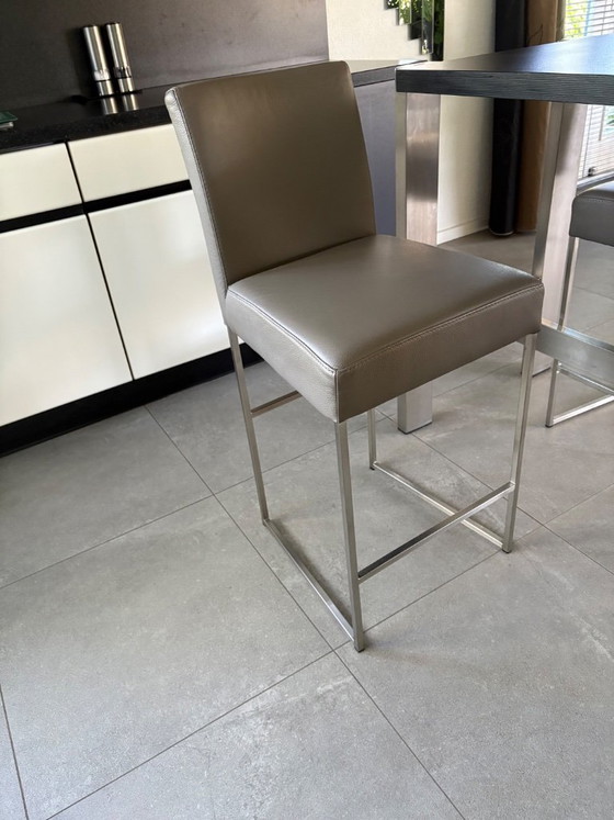 Tavolo da bar e 4 sgabelli Bert Plantagie – Set da pranzo, Leather, Metal (photo 3 of 5)