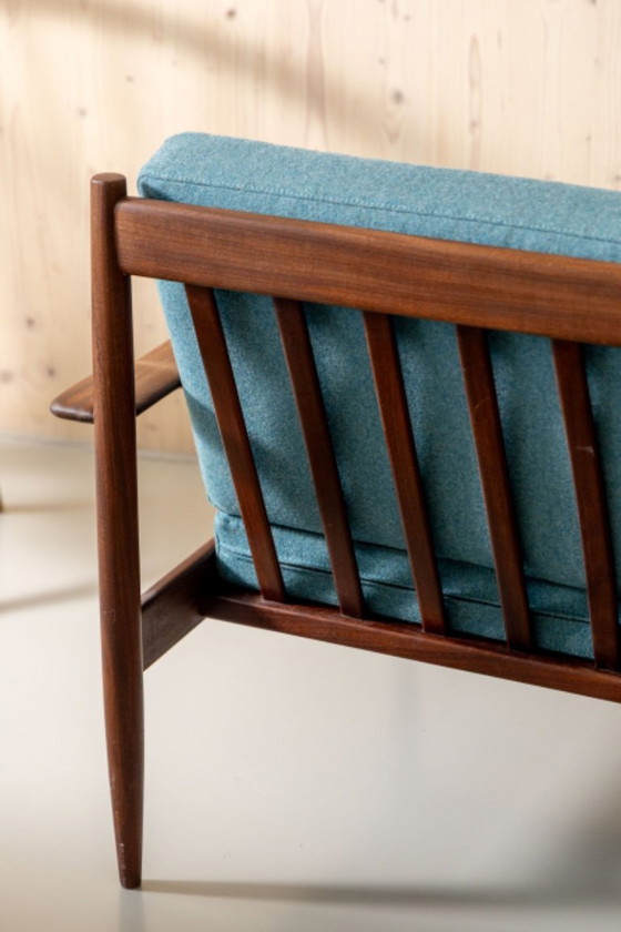 Image 1 of Divano scandinavo a 3 posti