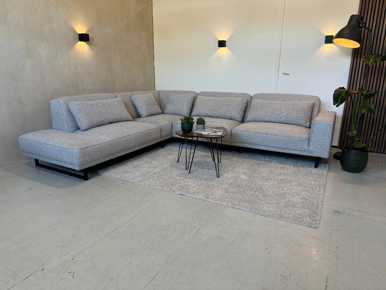 Image 1 of Lichtgrijze hoekbank 317x270cm