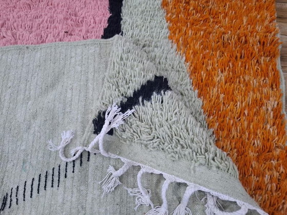 Image 1 of Tapijt van puur wol, handgeweven in de traditionele Marokkaanse stijl, 200 x 400 cm