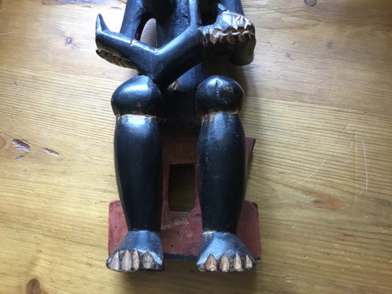 Zeer Mooi Handgesneden Houten Afrikaans Beeld, Moeder Met Kind – Beeldhouwkunst, Wood (photo 4 of 6)