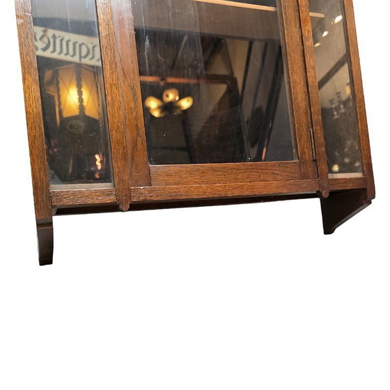 Image 1 of Alter Eichenvitrine, Mitte des 20. Jahrhunderts