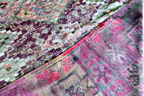 Image 1 of Violetter marokkanischer Boujaad-Teppich - 360 x 192 cm