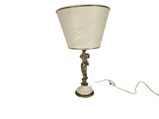 Image 1 of Lampe de table style Art nouveau - dorée - Cupidon - marbre - troisième quart du XXe siècle