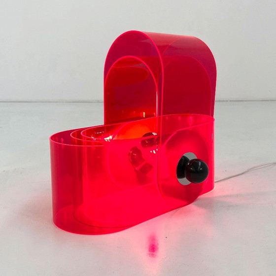 Lampada Gherpe rosa di Superstudio per Design Centre Poltronova, 1968 – Lampade da tavolo, Plastica (photo 7 of 10)