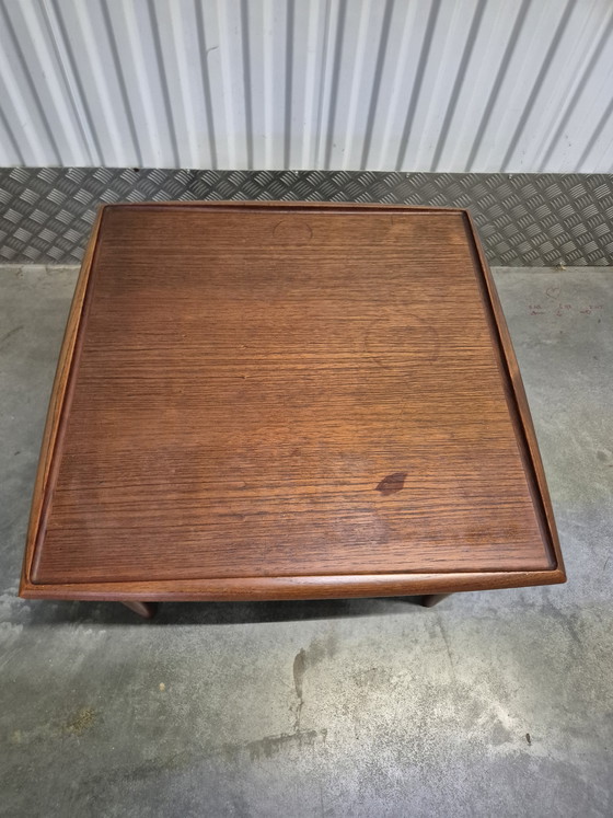 Image 1 of Table basse design danois Grete Jalk