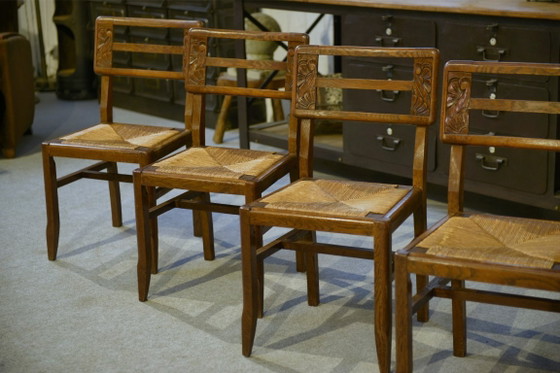 Image 1 of Set van 6 eikenhouten stoelen in de stijl van Pierre Cruège, jaren 1940.