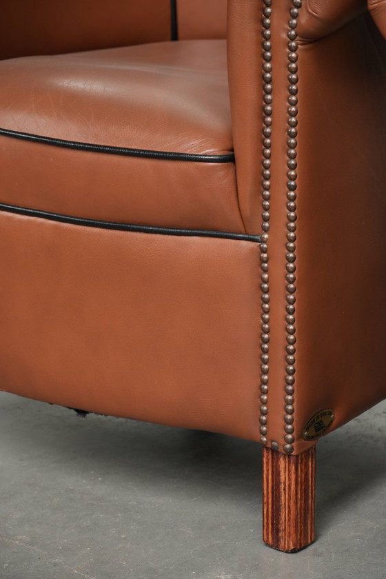 2x In Goede Staat Verkerende Rundleren Clubfauteuil Met Een Luxe Uitstraling In Engelse Stijl – Leather (photo 12 of 13)