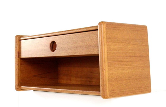 Image 1 of Kai Kristiansen per Vildbjerg pensile credenza piccolo mobiletto vintage danese