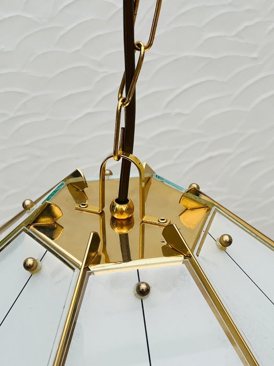 Grande lampada a sospensione vintage in ottone e vetro opalino – Massive, Lampadari, Glass (photo 4 of 13)