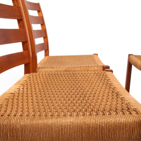 Image 1 of Niels Otto Møller Modèle 408, Ensemble de 4 chaises de salle à manger en teck Papercord pour J.L. Møllers, 1975