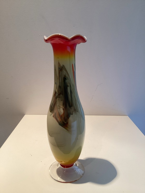 2 Vases opaline colorés. – Verre (photo 3 of 5)