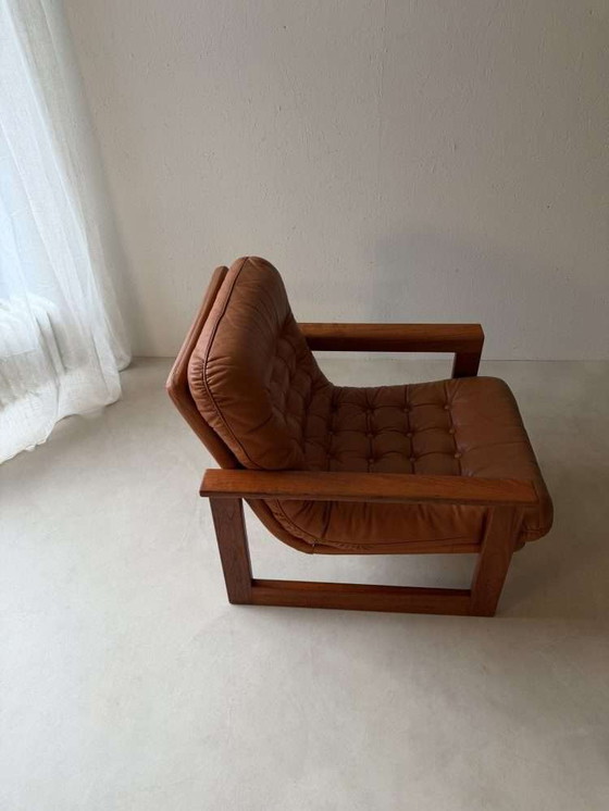 Image 1 of Fauteuil lounge vintage en cuir teck des années 1960
