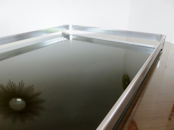 Image 1 of Sehr großes Tablett, MB Italia für Roche Bobois, Aluminium und Rauchglas, 1970