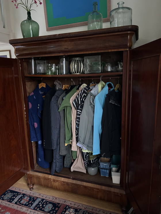 Image 1 of Armoire murale ancienne avec étagère