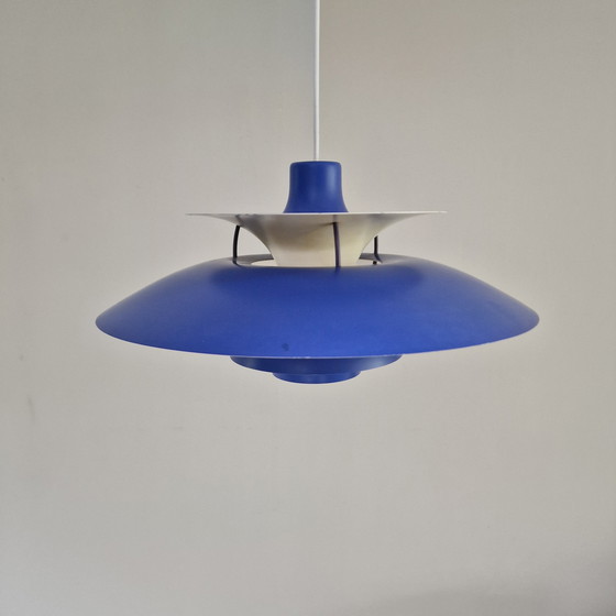 Image 1 of Vintage Louis Poulsen PH5 Pendant Lamp - Blue/White - Ø 50 cm - Design Poul Henningsen - Denmark