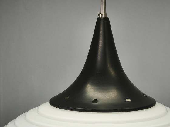 Paar Space Age Opalglas-Pendelleuchten, Tschechoslowakei, 1970er Jahre – Deckenleuchten, Metal (photo 5 of 14)