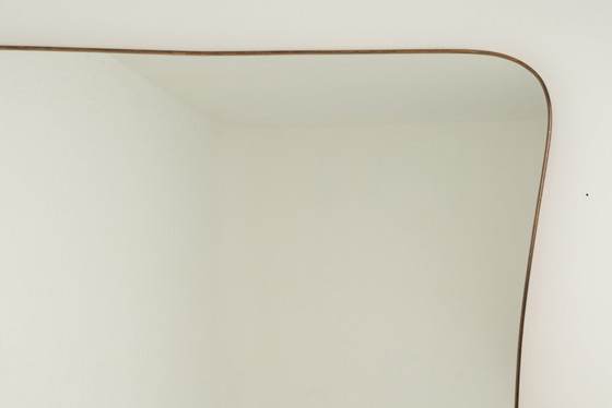 Image 1 of Miroir en laiton doré dans le style de Gio Ponti. Années 1980/90.