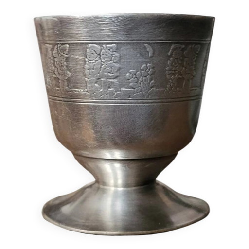 Silver-plated metal egg cup