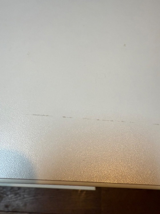 Image 1 of Vitrine robuste fabriquée à la main