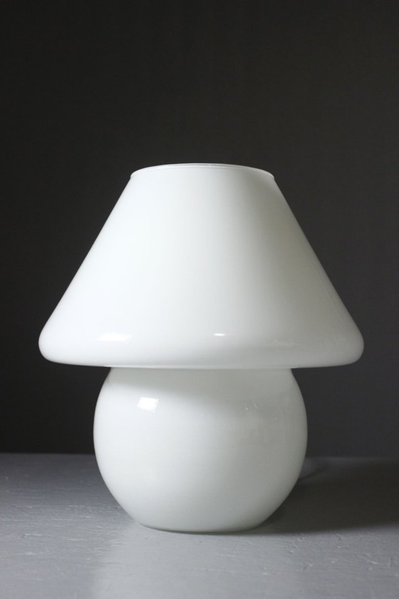 Lampada d'ambiente a fungo, vetro opalino di Murano, design anni '80 – Lampade da tavolo (photo 3 of 7)