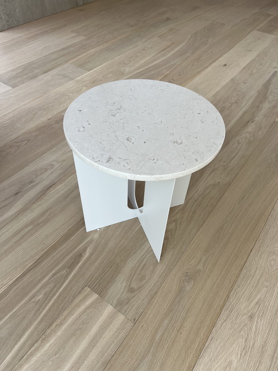 Image 1 of Menu Androgyne sidetable marble top