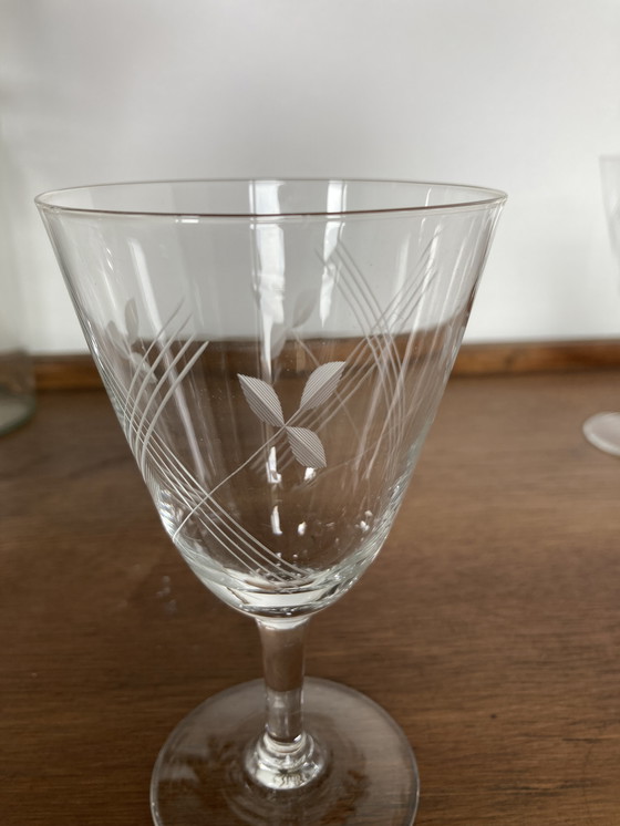 Image 1 of Serie Von 6 Älteren Geziselten Gläsern