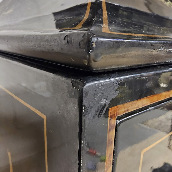 Image 1 of Vintage Chinese Pagoda kast tradioneel tafereel (bohemian / oosterse kast) tv kast