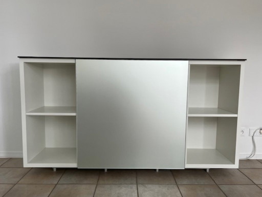 Molteni Systeem Pass hoge kast in kalkwit met schuifdeur in zilverglans glas en bovenblad in Wengé – Molteni&C (photo 2 of 5)