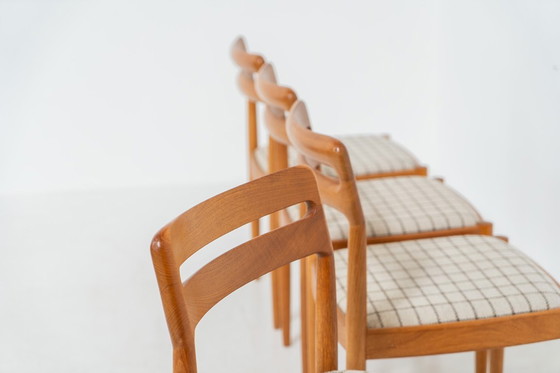 Image 1 of Ensemble de 4 chaises de salle à manger par H.W. Klein pour Bramin (Danemark, années 1960).