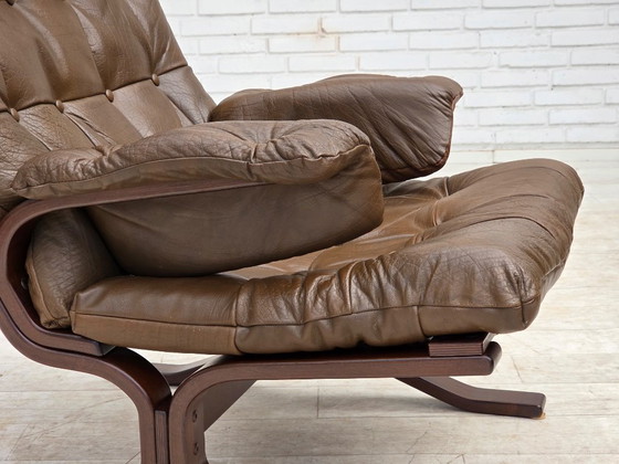 Image 1 of Anni '70, design scandinavo, poltrona in pelle marrone per arredamento.