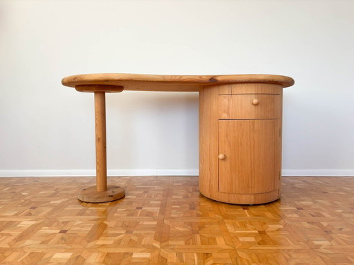 Kidney-shaped design desk by C. F. Christensen Silkeborg, Denmark 1970