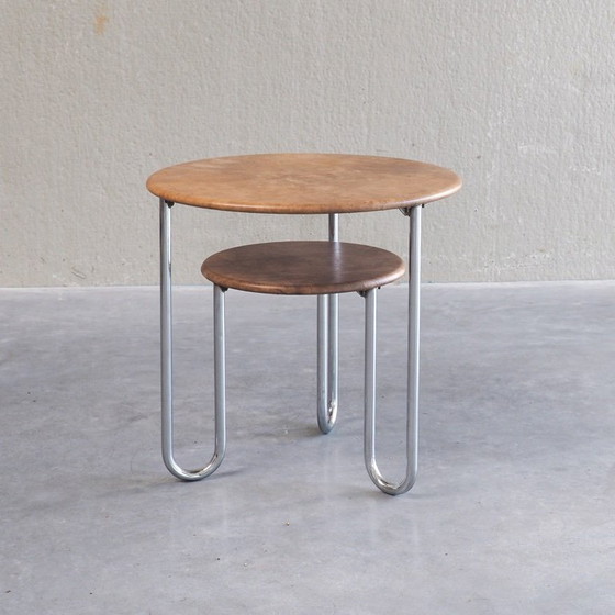 Bauhaus-Beistelltisch mit zwei Ebenen – Beistelltische, Chrome, Leather (photo 7 of 15)