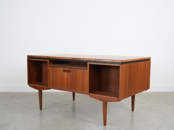 Image 1 of Bureau en teck, design danois, années 1960, designer : J. Svenstrup