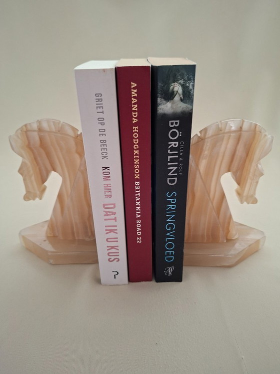 Image 1 of Set antiker Onyx-Buchstützen – Pferdeköpfe