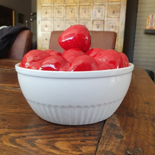Fruitkom met deksel in keramiek