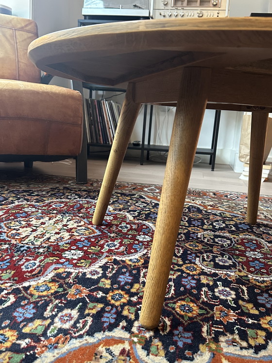 Image 1 of table basse en chêne