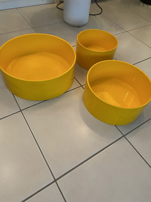3 unused NEBU design (plant) containers