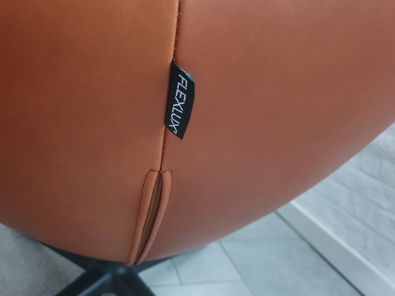 Image 1 of Prominenter Drehstuhl x106.