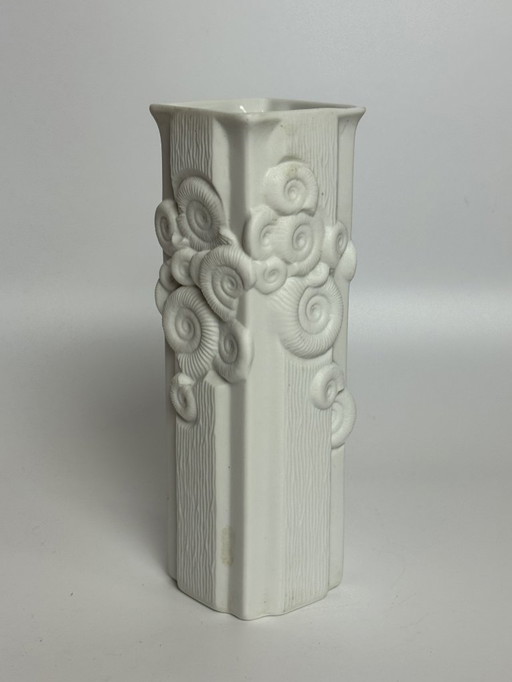 Elegant Square Matte White Porcelain Vase with Fossil Relief by HW Porzellan Karlsbader Wertarbeit Model 568/22. Germany, 1960s.